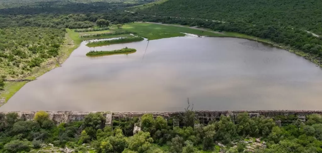 Las lluvias en 2025 alcanzan 589.8 mm en Aguascalientes, superando la media histórica y beneficiando al campo con presas y bordos llenos.