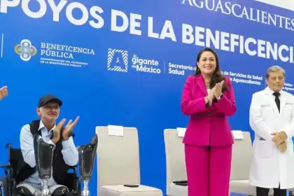 Tere Jiménez inicia entrega de 4,400 apoyos de salud y movilidad en Aguascalientes, beneficiando a miles de familias con inversión histórica.