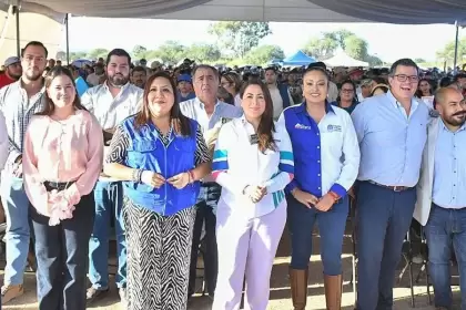 Tere Jiménez inicia la construcción de 934 viviendas en Pabellón de Arteaga. El Riego beneficiará a familias con casas sin enganche y precios accesibles.