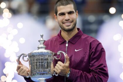 CARLOS ALCARAZ LEVANTA EL TROFEO EN NUEVA YORK Y RECUPERA EL NÚMERO UNO DEL MUNDO