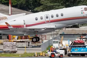 Avión ejecutivo propiedad de la empresa JMRomo. La esposa de Paco Del Moral relató: "Vivía para volar. Era un apasionado". Foto: JLMNoticias / Especial.