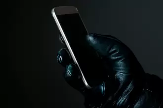 Imagen ilustrativa de una extorsión telefónica. El Cártel Jalisco Nueva Generación amenaza a ciudadano en Jesús María. Foto: JLMNoticias / Unsplash.