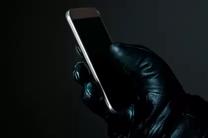 Imagen ilustrativa de una extorsión telefónica. El Cártel Jalisco Nueva Generación amenaza a ciudadano en Jesús María. Foto: JLMNoticias / Unsplash.