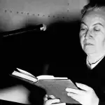 Gabriela Mistral. Hoy en el Día de la Escritora, recordamos a la chilena y cuatro escritoras más. Foto: JLMNoticias / Especial.