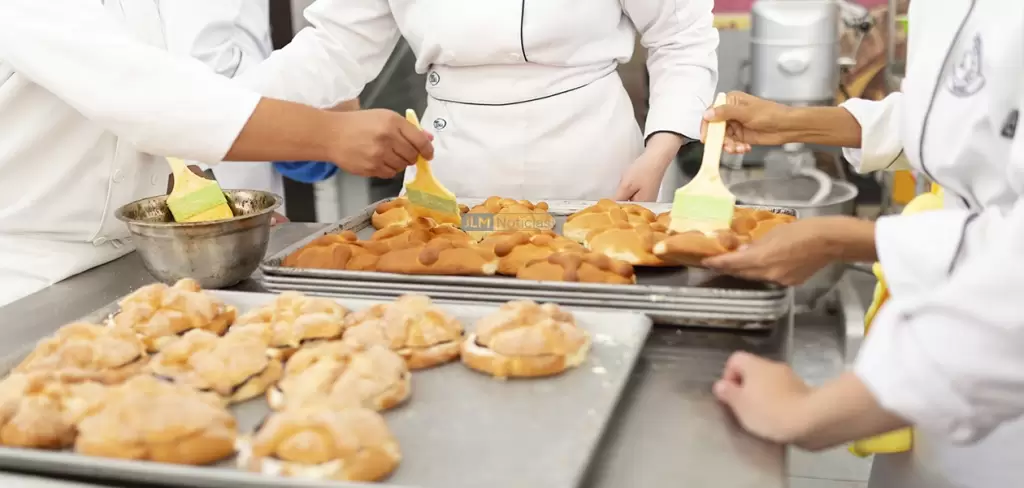 Origen del pan de muerto tradicional