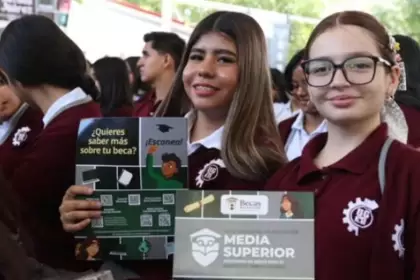 ¿Quienes cobran la beca Benito Juarez el día de hoy 24 de Octubre?