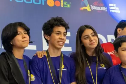 Estudiantes de Aguascalientes representarán a México en la Olimpiada Mundial de Robótica en Singapur y el Campeonato Abierto de las Américas en Panamá.