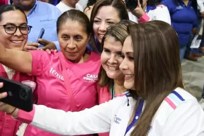 Tere Jiménez concluye su gira del Tercer Informe en Calvillo y reafirma su compromiso con la educación, la seguridad, el campo y el bienestar social.