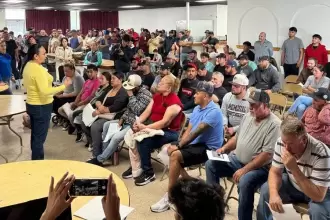 SSPE tramitó 402 licencias para migrantes de Aguascalientes en Tulsa y Oklahoma; ofrece renovación en línea para residentes. Consulta pasos y contacto.