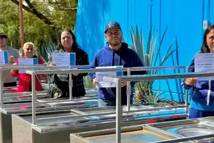 La Sedeso impulsa el emprendimiento en Aguascalientes con apoyos y capacitación para familias que buscan iniciar su propio negocio.