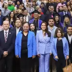 Tere Jiménez encabezó la graduación de 30 docentes del CAM y reafirmó su compromiso con la educación de calidad en Aguascalientes.