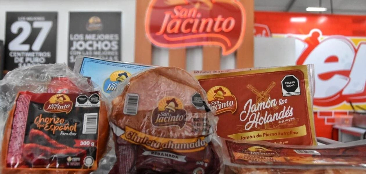 El Pabellón Agroalimentario del Festival de Calaveras 2025 reúne a 56 productores locales que ofrecen lo mejor del campo de Aguascalientes.
