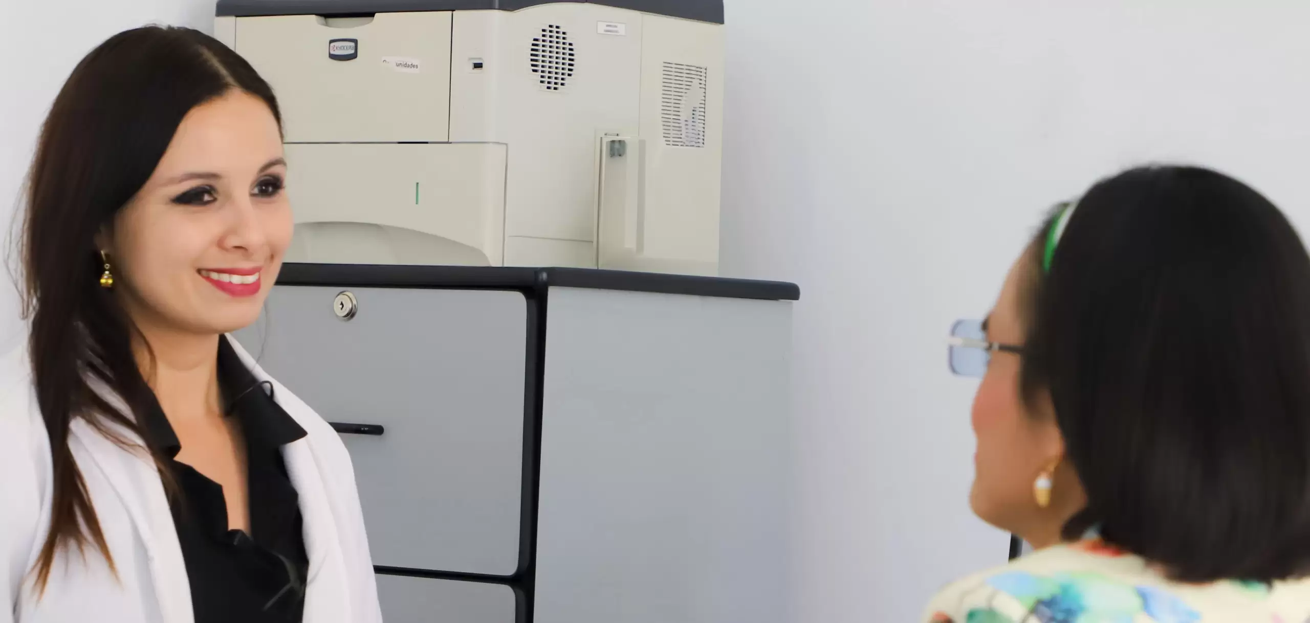 Aguascalientes fortalece la atención emocional para mujeres y niñas con módulos especializados en centros de salud y hospitales, ofreciendo apoyo psicológico gratuito.