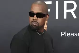 Kanye West regresa a México