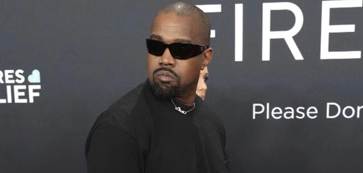 Kanye West regresa a México