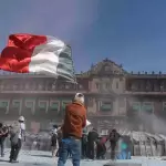 Marcha de la "Generación Z" en la Ciudad de México. Enfrentamiento entre manifestantes y policía capitalina en el Zócalo. Foto: JLMNoticias / Agencia El Universal / Gabriel Pano