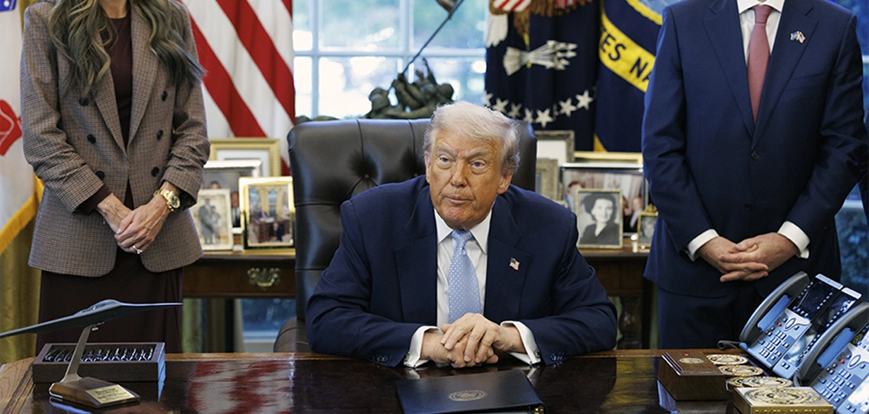 Trump hablando en conferencia sobre posibles acciones contra México