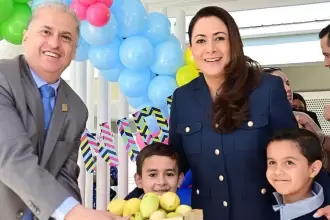 Después de 15 años, Calvillo cuenta con nuevas escuelas gracias a Tere Jiménez, quien entregó dos primarias de nueva creación y anunció más obras educativas.