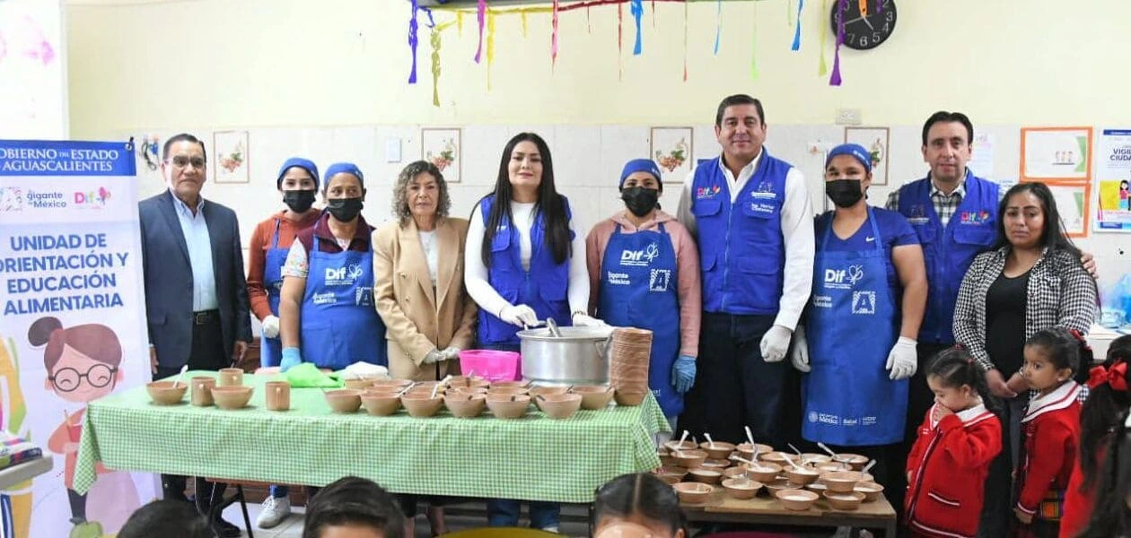 El DIF Estatal supervisa comedores escolares en Rincón de Romos; más de 13 mil niñas y niños reciben desayunos nutritivos que fortalecen su desarrollo y aprendizaje.
