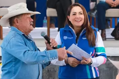 Tere Jiménez se reúne con productores del campo para revisar temas de agua, concesiones y certidumbre jurídica, buscando proteger la actividad agrícola.