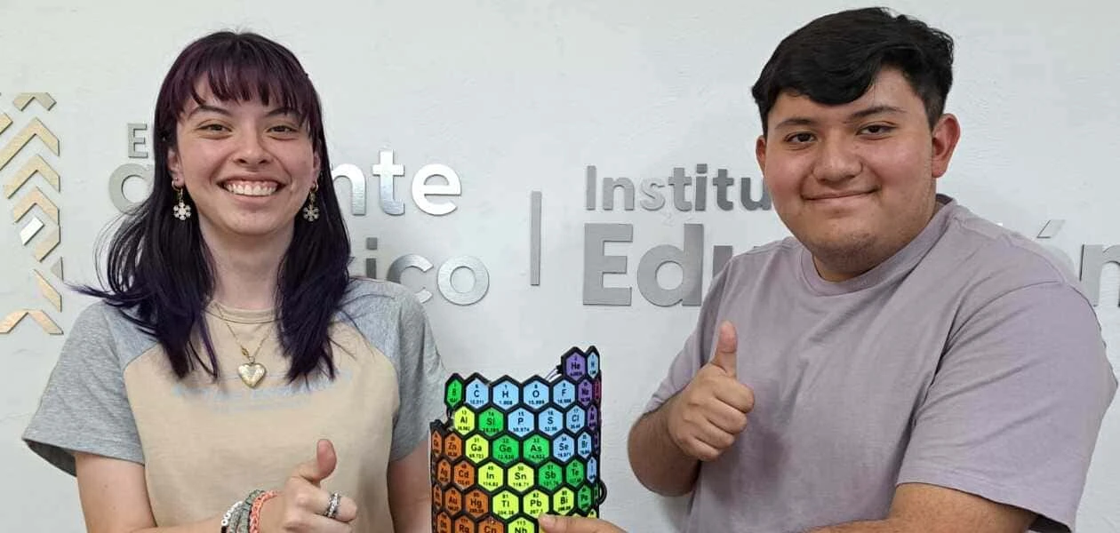 Estudiantes del CETis 80 ganan reconocimiento internacional en INFOMATRIX Argentina 2025 con Jumix Flow, una plataforma educativa innovadora e incluyente.