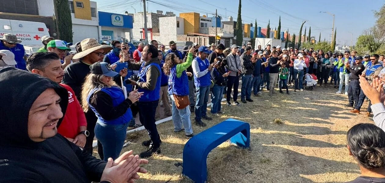 Más de 300 voluntarias y voluntarios participaron en la megalimpieza del Arroyo El Cedazo, rehabilitando 20 mil m² y fortaleciendo la recuperación ambiental.