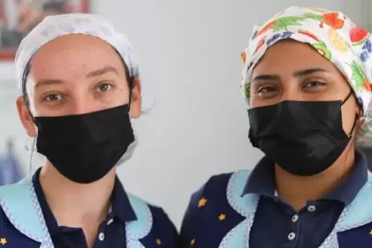 Aguascalientes impulsa oportunidades para mujeres con la Tarjeta Rosa, estancias infantiles y programas que fortalecen su autonomía y crecimiento.