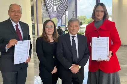 Aguascalientes destaca en los Premios Nacionales a la Calidad en Salud 2025 con reconocimientos para la mejor trabajadora social del país y un líder en gestión de calidad.