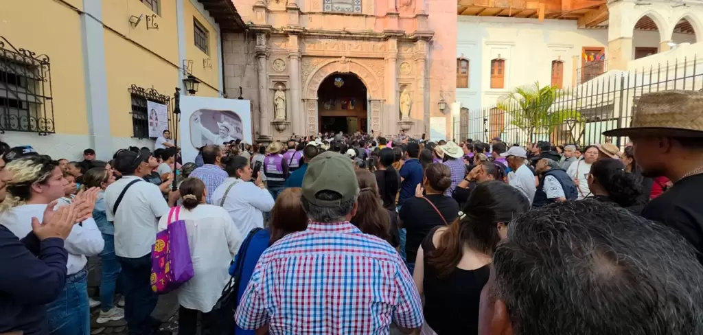 carlosmanzodespedidapueblo