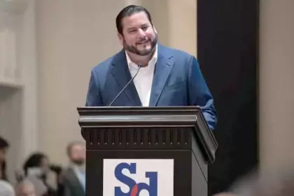 El alcalde Ismael Burgueño presume acuerdos con autoridades de EE. UU. para agilizar cruces fronterizos.