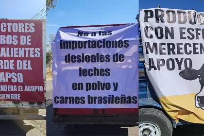 Productores lecheros de Aguascalientes protestan contra el recorte de Liconsa y las importaciones de leche en polvo.