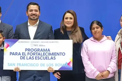 Aguascalientes destina 50 mdp a escuelas mediante Proage; más de 244 mil estudiantes serán beneficiados con equipamiento, infraestructura y apoyos educativos.