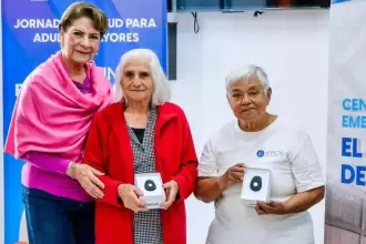 Aguascalientes refuerza la seguridad con Botones de Vida que brindan atención inmediata a adultos mayores, mujeres y niñas y niños con autismo mediante geolocalización 24/7.