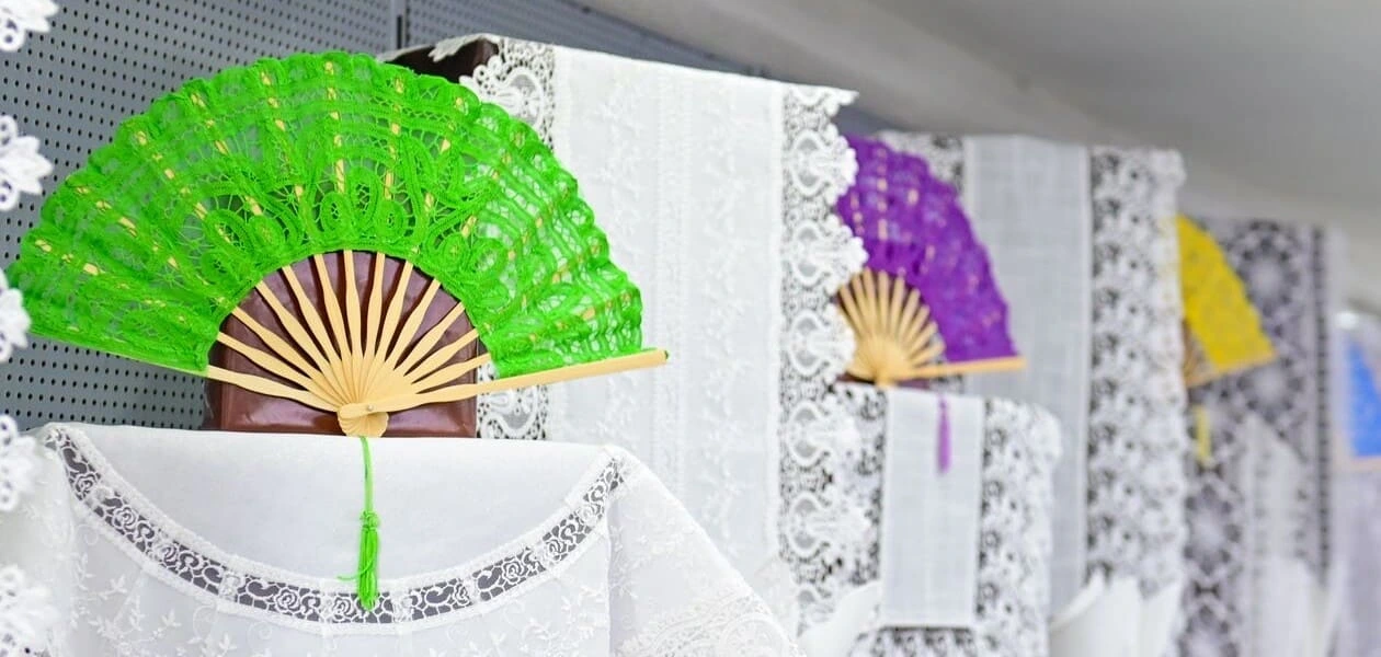Aguascalientes impulsa “Deshilando Historia”, una capacitación gratuita que integra deshilado tradicional y diseño contemporáneo para creadores locales.