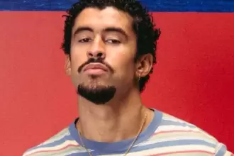 Bad Bunny regresa al top global y lanza nueva zona en CDMX