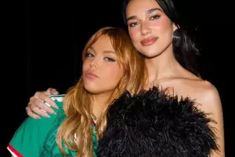 Bu Cuarón responde críticas tras polémica presentación previa a Dua Lipa en CDMX