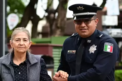 SSPE reforzará vigilancia en la Zona Centro por temporada navideña; comerciantes y autoridades coordinan acciones para garantizar tranquilidad y seguridad.