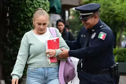 Comerciantes y SSPE coordinan acciones para reforzar la seguridad en la Zona Centro durante Navidad Segura 2025 ante el aumento de visitantes.