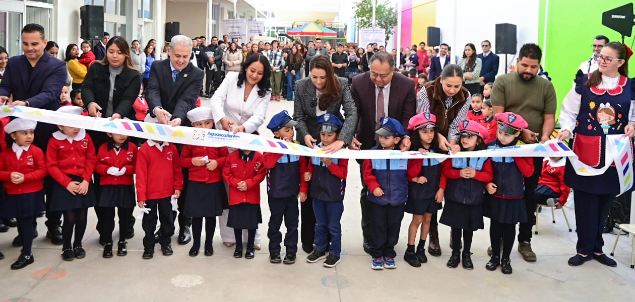 Aguascalientes entrega la rehabilitación integral del Jardín de Niños Vicenta Trujillo, con mejoras estructurales y apoyo a más de 70 años de historia educativa.