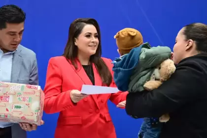 En Aguascalientes, 35 niñas y niños fueron adoptados en una jornada histórica que dejó en cero la lista de espera; DIF Estatal y familias celebran el inicio de nuevos hogares.