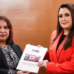 Tere Jiménez recibe la Agenda de Atención del INE y reafirma compromiso con la infancia; 137 mil niñas y niños participaron en la Consulta Infantil y Juvenil 2024.