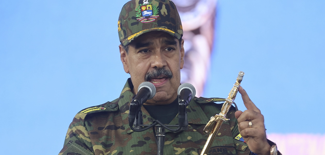 Nicolás Maduro enfrenta presión militar de EE.UU. sin apoyo real de sus aliados.