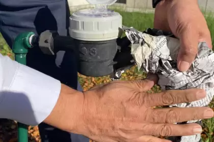 Tuberías expuestas al frío en viviendas de Aguascalientes durante temporada invernal