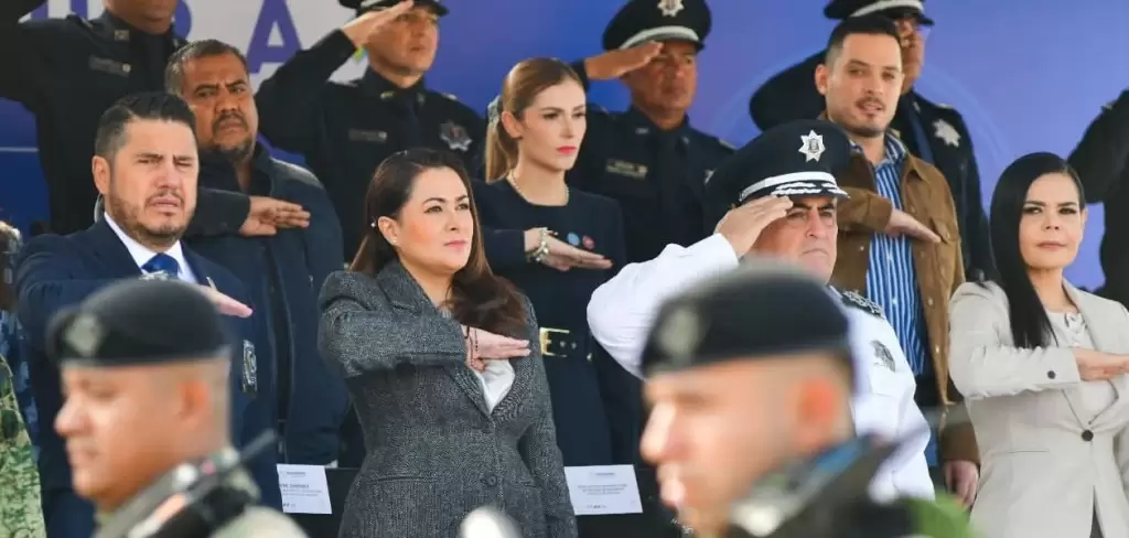 Aguascalientes inicia el Operativo Navidad Segura 2025 con más de 1,300 oficiales y vigilancia reforzada para proteger a familias y visitantes en temporada decembrina.