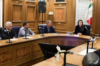 Tere Jiménez revisa con delegados federales estrategias para fortalecer el campo, reforma hídrica y precio garantía de la leche en Aguascalientes.