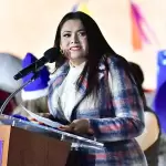 Tere y Aurora Jiménez encendieron el Árbol Navideño del DIF Estatal, dando inicio a una celebración llena de unión, esperanza y espíritu navideño.