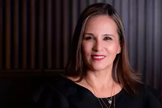 Yesenia Pinzón, rectora de la UAA. Siguen las denuncias en la UAA. Ahora un profesor acusó a Pinzón de dirigir un “cártel universitario” responsable de persecución laboral, expedientes fabricados y acoso contra docentes. Foto: JLMNoticias / UAA.