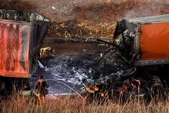 Accidente entre tráileres en el Libramiento Sur-Poniente de Aguascalientes deja unidades calcinadas