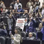 Diputados y senadores recibirán aguinaldo elevado y prestaciones de fin de año en México.