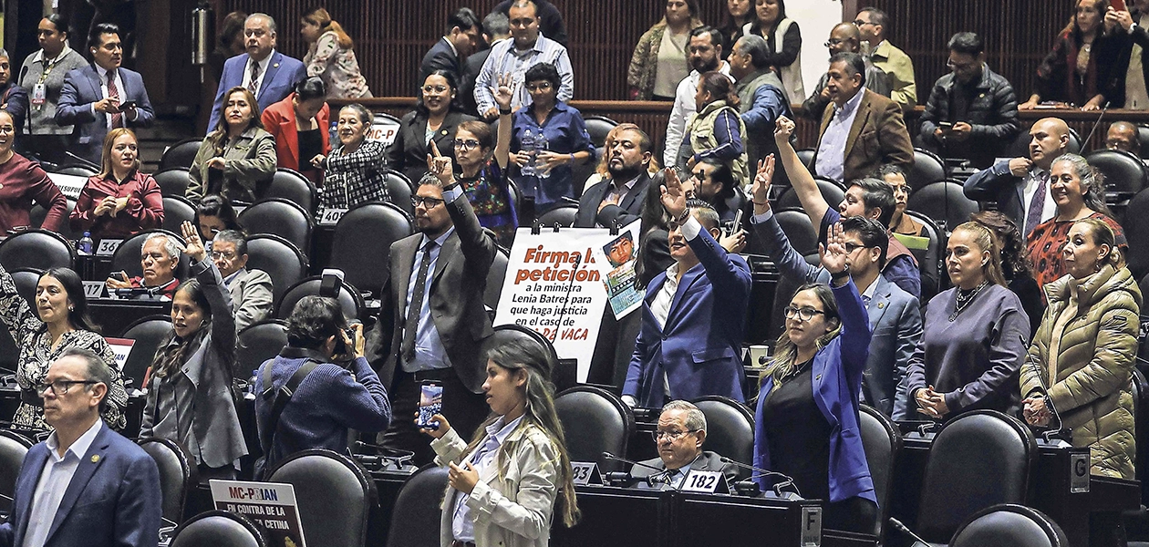 Diputados y senadores recibirán aguinaldo elevado y prestaciones de fin de año en México.